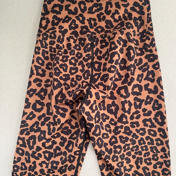 Beach Riot Piper Leggings Shiny Leopard - Picture 6 of 7